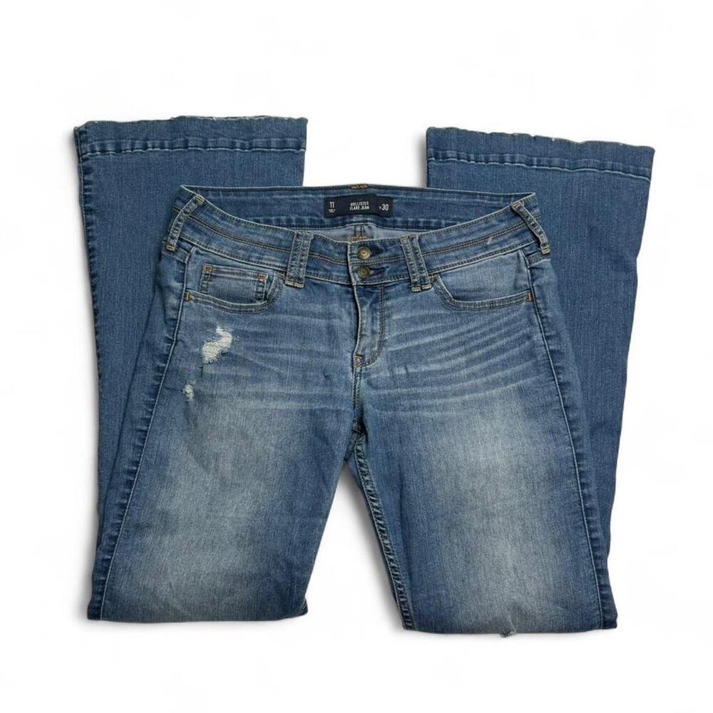 Hollister Women’s Low Rise Flare Jeans Size 11 Waist 30 material stretchy - Picture 2 of 6
